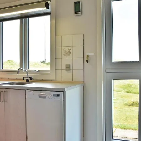 3 Bedroom Cozy In Hvide Sande Hébergement de vacances Havrvig